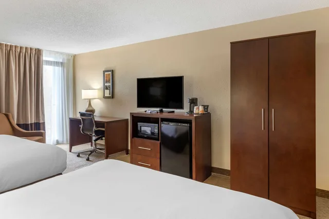 غرفة قياسية بسريرين مزدوجين، Comfort Inn and Suites Near Danville Mall 1/8