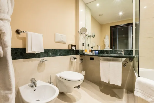 غرفة قياسية بسريرين منفصلين، Crowne Plaza Milano Malpensa Airport 10/10