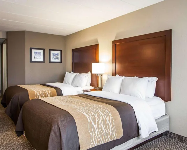Room, 2 Double Beds, Quality Inn & Suites Orland Park - Chicago 1/3