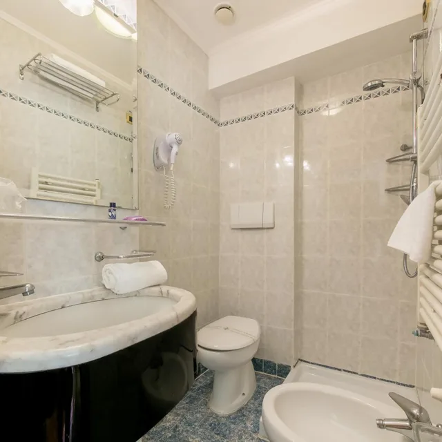 غرفة مفردة، Hotel Pantalon 5/8