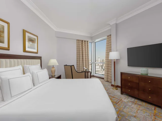 غرفة كلاسيكية بسرير كينج بدون إطلالة، سويس اوتيل المقام مكة(Swissotel Al Maqam Makkah) 3/10