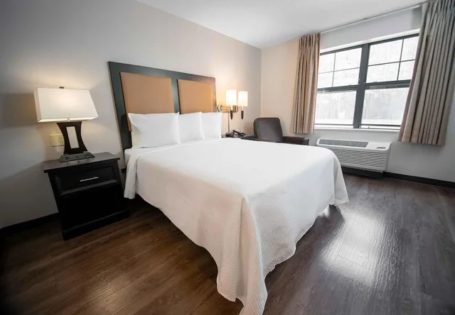 استوديو ديلوكس بسرير كينج مع أريكة، Extended Stay America - Washington D.C. - Rockville 3/6