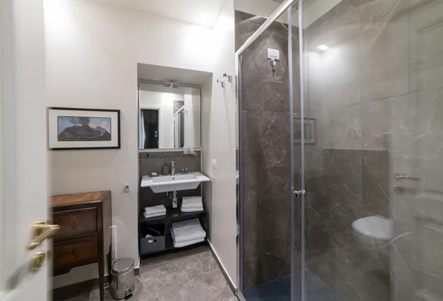 1 Bedroom, Deluxe, Apartment, Queen Bed, City View, 2 Sofa, Kitchen, Rinuccini Relais 3/3