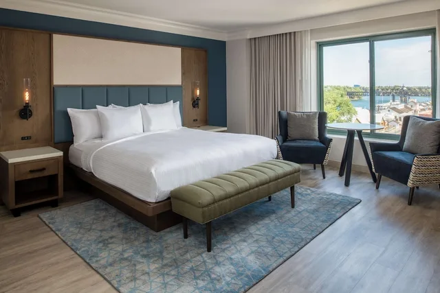جناح بسرير كينج بغرفتين، Embassy Suites by Hilton Sacramento Riverfront Promenade 2/8