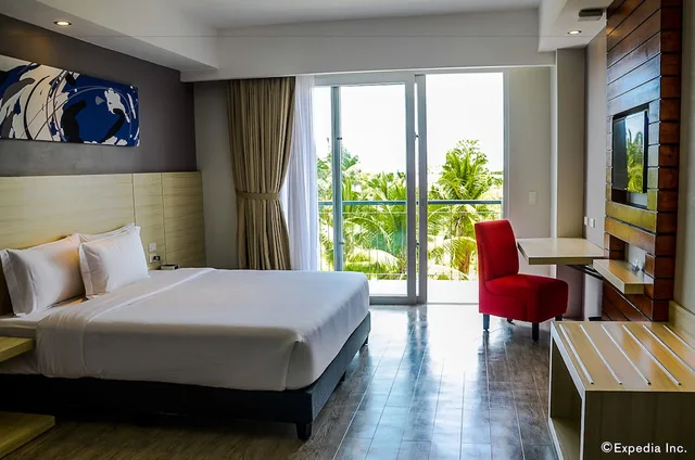 غرفة بريميير بسريرين منفصلين بإطلالة على الحديقة، Solea Mactan Resort 1/8