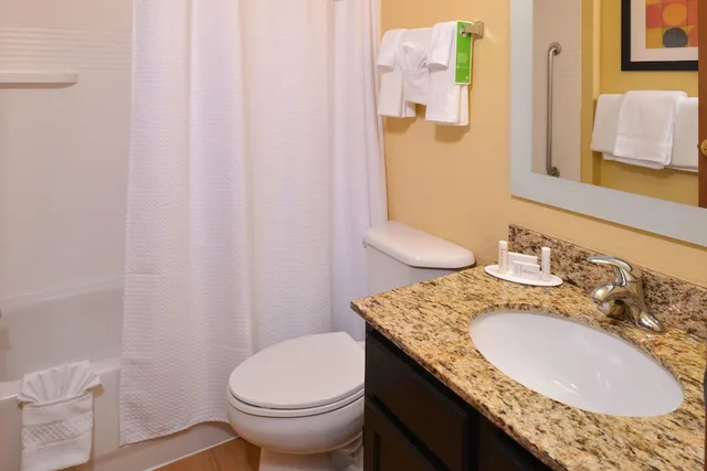 جناح استوديو بسرير كينج، Towneplace Suites Miami Lakes 2/5