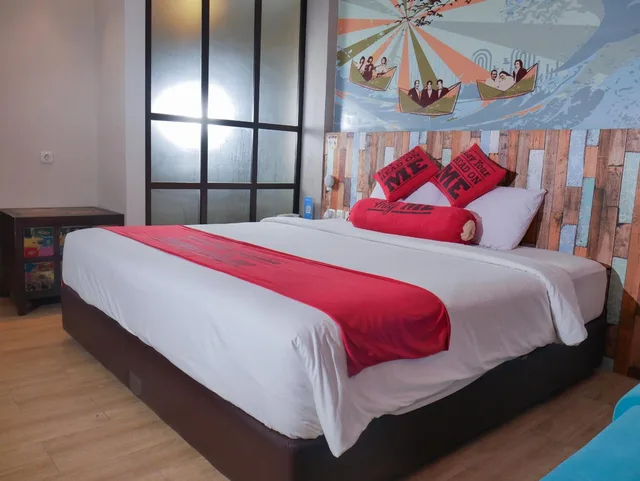 غرفة تنفيذية، Meotel Purwokerto 3/7