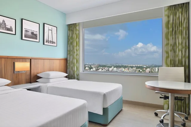غرفة ديلوكس بسريرين منفصلين بإطلالة على المدينة للمدخنين، Fairfield by Marriott Kolkata 4/10