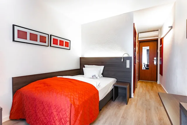 art & business hotel Nurnberg، نورنبيرغ 7/50