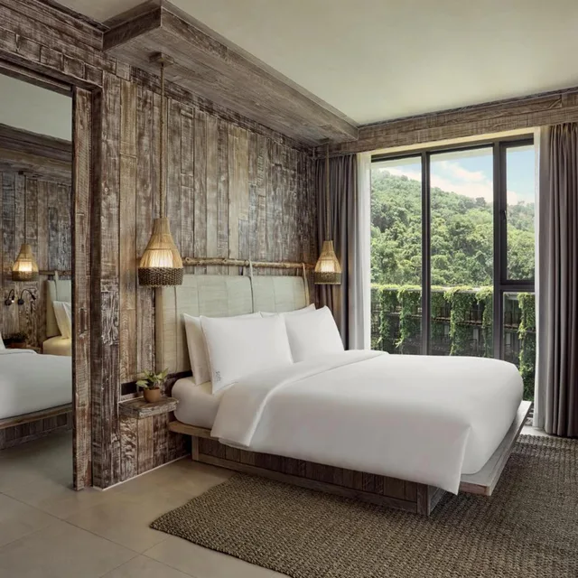 2 Bedrooms, Suite, 1 King and 1 Single Beds, Corner, Dinso Resort 3/8