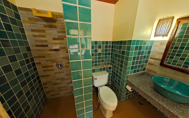 غرفة ديلوكس بسرير مزدوج أو سريرين منفصلين بإطلالة على المسبح بشرفة، Andamanee Boutique Resort Aonang Krabi 8/9