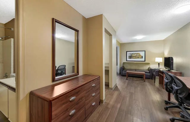 استوديو ديلوكس بسرير كوين مع أريكة، Extended Stay America - Cleveland - Great Northern Mall 4/4
