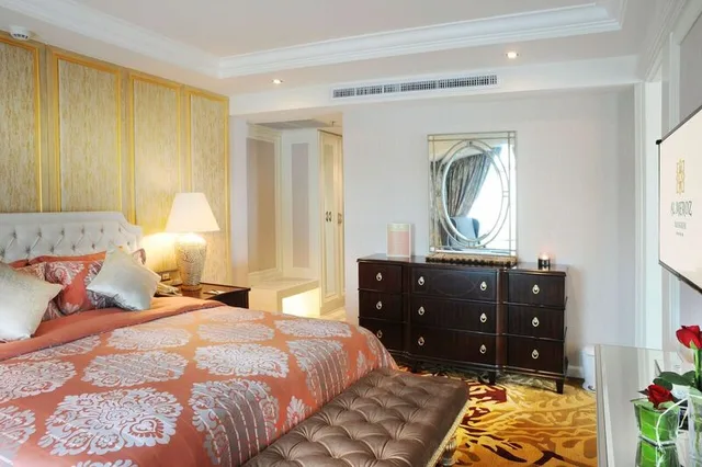 جناح، Al Meroz Hotel Bangkok 1/2