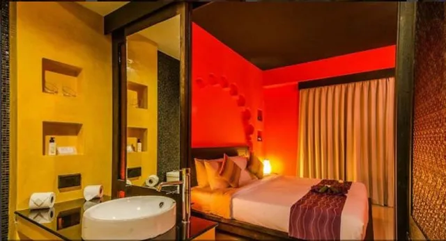 غرفة ديلوكس بسرير مزدوج بإطلالة على البحر، Bhundhari Chaweng Beach Resort 2/2
