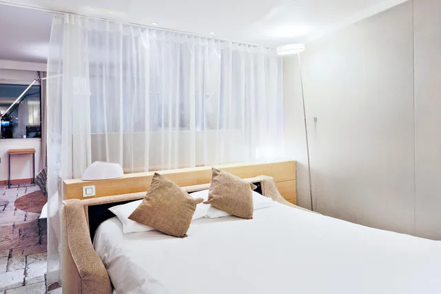 جناح بسرير كينج مع أريكة، Mercure Paris Vaugirard Porte de Versailles 1/8