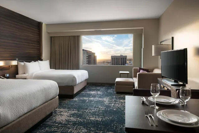 استوديو بسريرين كوين بحوض استحمام لذوي الإعاقة، RESIDENCE INN PHOENIX DOWNTOWN 1/2