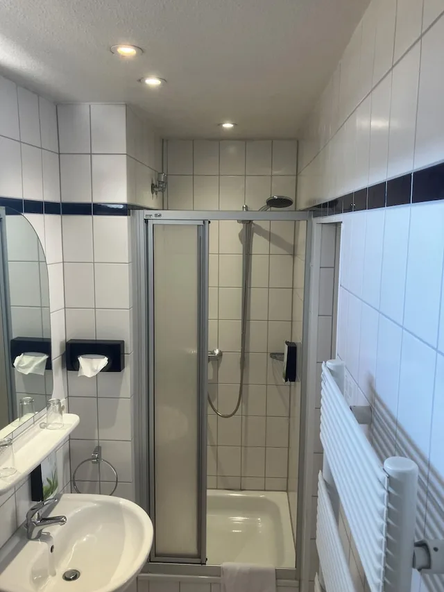 غرفة كومفورت بسرير مزدوج أو سريرين منفصلين، Hotel Mercedes 5/5