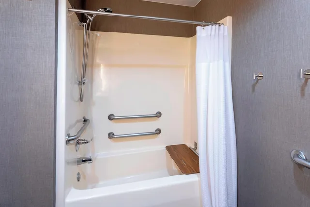 جناح بسريرين مزدوجين مع سرير سحّاب إضافي لذوي الإعاقة، SpringHill Suites by Marriott Rochester-Mayo Clinic/St Marys 4/4