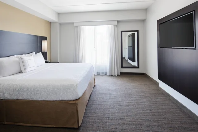 1 Bedroom, Suite, King Bed, Sofa, Residence Inn By Marriott Knoxville Downtown 1/5