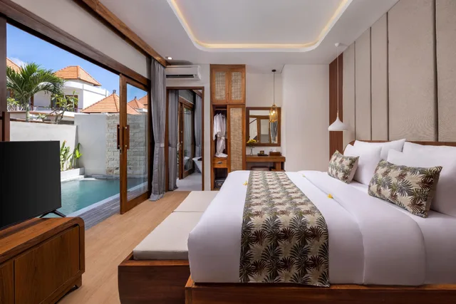 3 Bedrooms, Pool, Villa، La Tropica Canggu Bali by Kanaya Hospitality 1/1