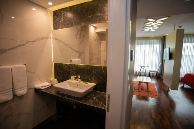Bougainville Bay Hotel، ساراندا 78/78
