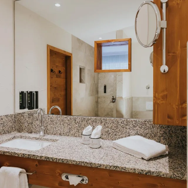 غرفة بسرير مزدوج أو سريرين منفصلين، Hotel Drei Quellen Therme 3/4