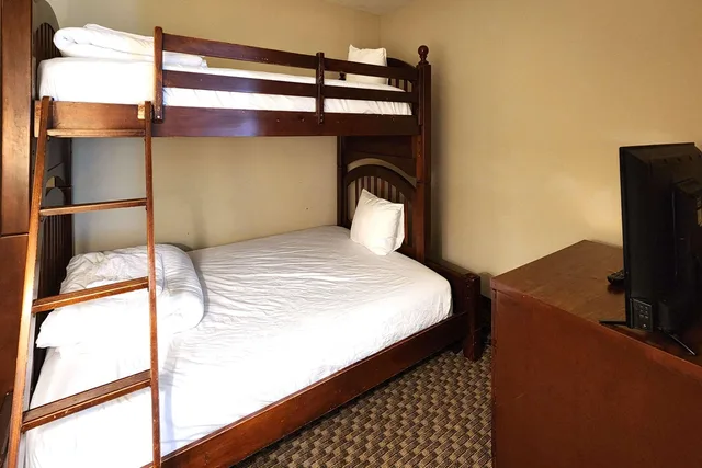 غرفة رباعية، Comfort Inn & Suites Mount Pocono 4/6