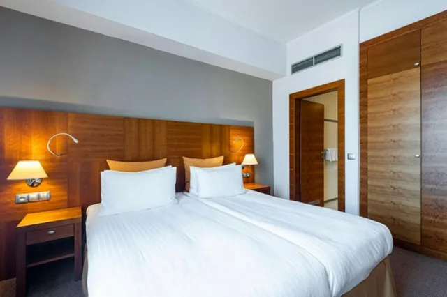 Tower, Suite, Grand Hotel International 1/1
