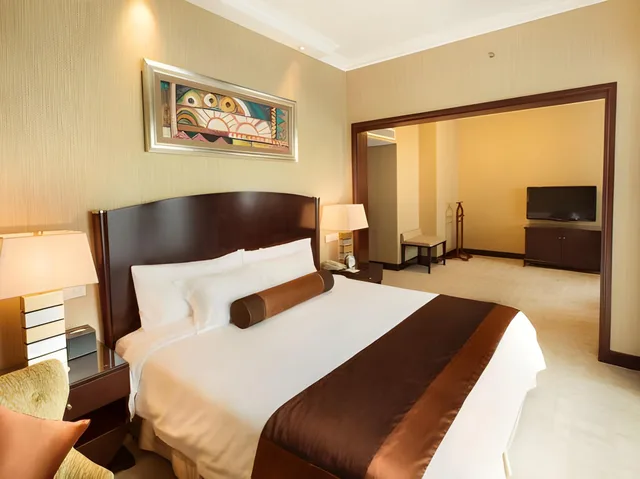 غرفة بزنس بسرير كوين، GRAND INTERNATIONAL HOTEL 1/1