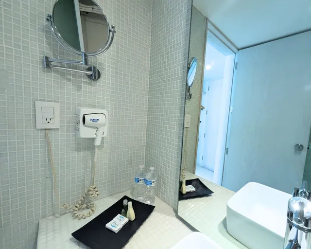 Pool, King Bed، We Hotel Acapulco 10/10