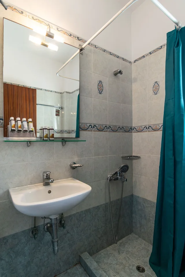 Comfort, Double Bed, Olive Studios 1/1