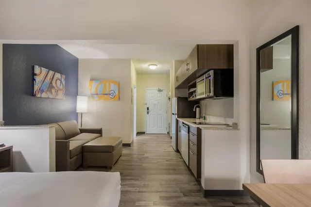 Efficiency, Suite, King Bed, Sofa, MainStay Suites Joliet I-55 3/4