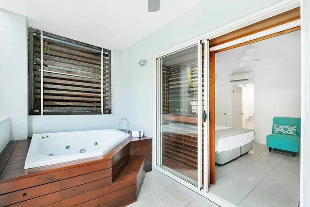 Swim Out, Spa، Mantra Aqueous Port Douglas 7/7