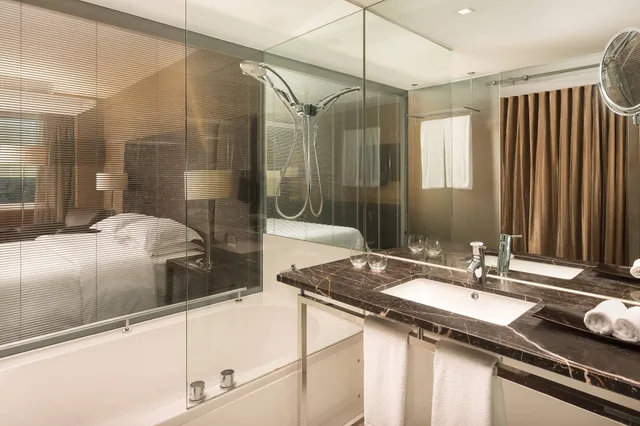 Deluxe, Queen Bed, Pool Access، SHERATON LISBOA HOTEL AND SPA 3/3