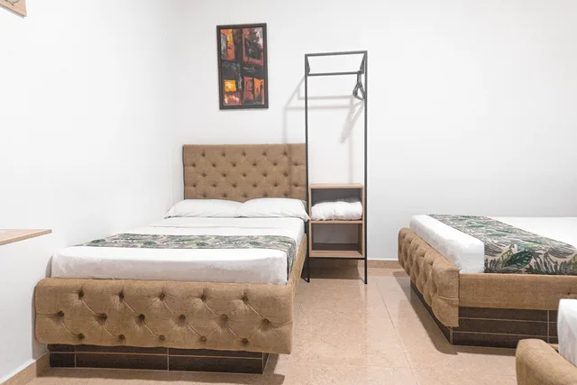غرفة قياسية ثلاثية بثلاثة أسرّة، Hotel Central Plaza 3/3