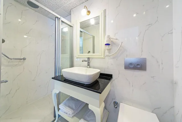 غرفة اقتصادية بسرير مزدوج، Spectra Hotel 6/6