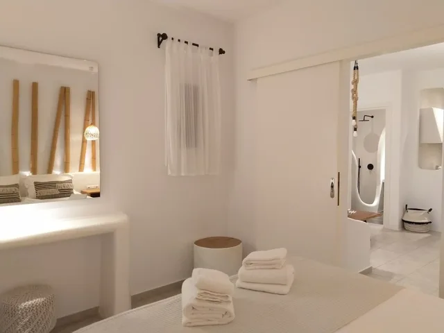 1 Bedroom, Deluxe, Apartment, Queen Bed, Sea View, 2 Sofa, Dolphin Kastraki Studios 9/9