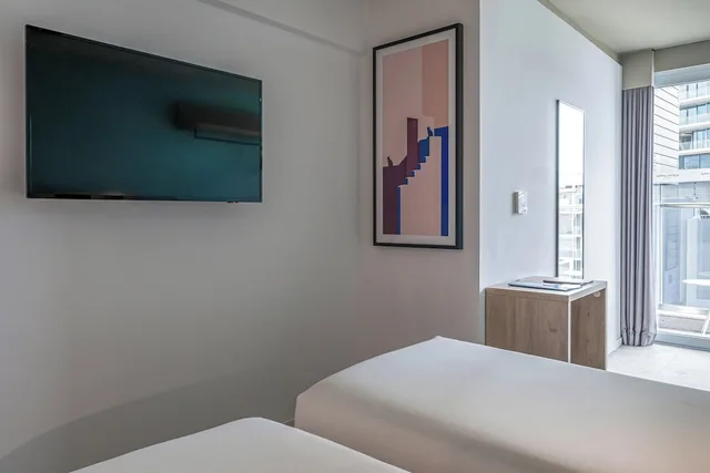 غرفة متصلة قياسية بسرير كينج وسريرين منفصلين، Hotel Mistral St. Julian's 2/3