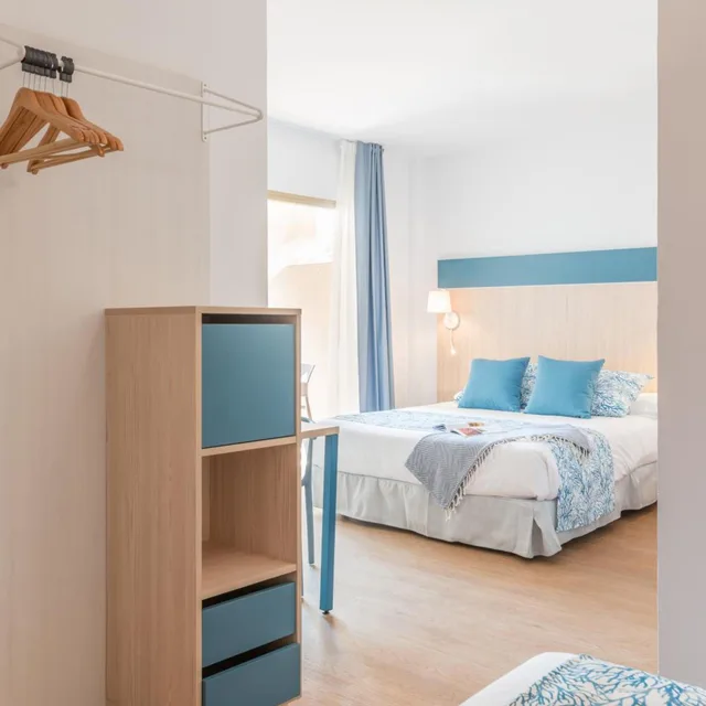 غرفة بسرير مزدوج مع سرير إضافي، Hotel Rentalmar Salou Beach 4/10