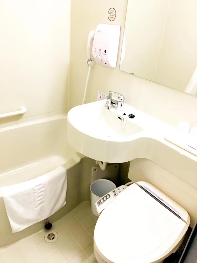 Economy, Double Bed, Train View، Toyoko Inn Incheon Bupyeong 5/6