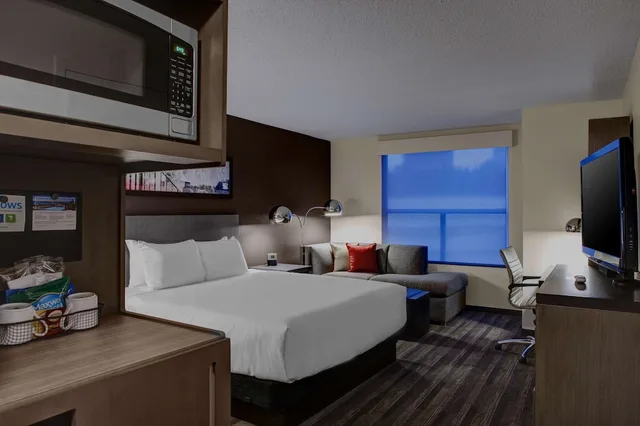 غرفة بسرير كينج لذوي الإعاقة، Hyatt House Atlanta Cobb Galleria 3/4