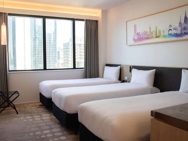 غرفة سوبيريور بسرير فردي وسرير كينج وسرير فردي، Ibis Melbourne Central 2/7