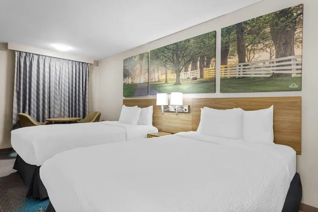 Room, 2 Double Beds, Days Inn by Wyndham Valdosta I-75 3/8