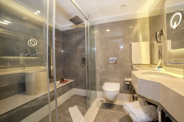 غرفة عائلية بسرير مزدوج وسريرين منفصلين، Grand Hilarium Hotel 8/10