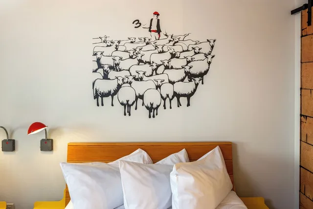 غرفة بسريرين كوين، The SPARROW Hotel 3/4