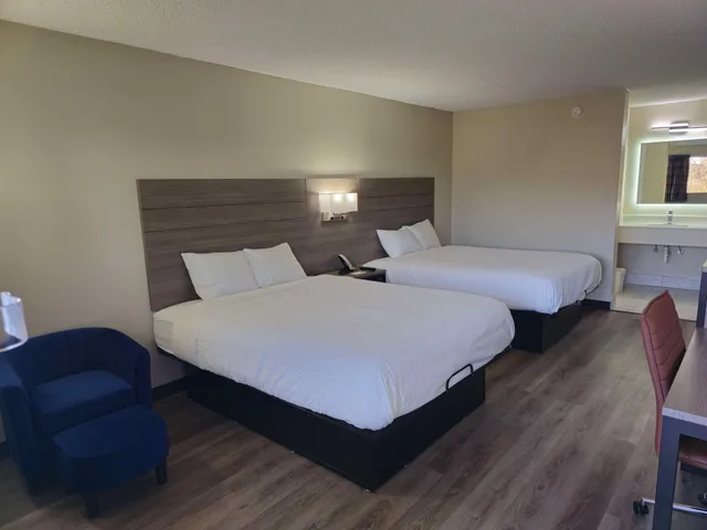 غرفة بسريرين مزدوجين، Americas Best Value Inn Elizabethtown 3/5