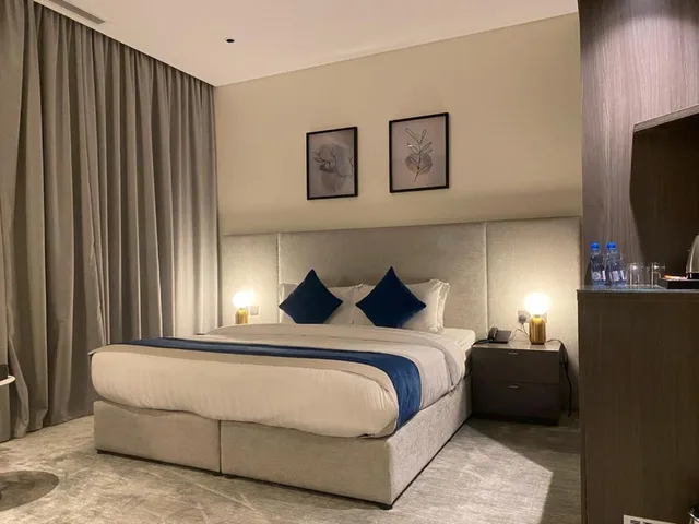 غرفة بسرير كينج، فندق سافوي(Savoye Hotel) 2/10