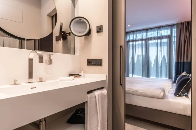 غرفة قياسية بسرير كينج، Innspire Hotel 5/5