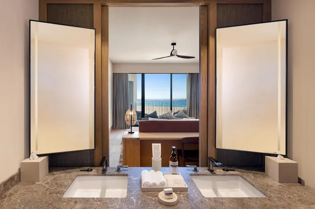 جناح بسرير كينج بإطلالة على البحر بغرفة نوم واحدة، Grand Hyatt Los Cabos Resort, Golf & Spa, All-Inclusive 6/6