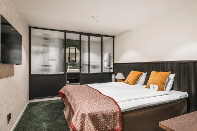 غرفة صغيرة مزدوجة، Crystal Plaza Hotel 3/10
